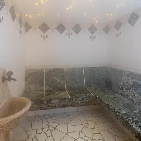 Seelaus Hotel